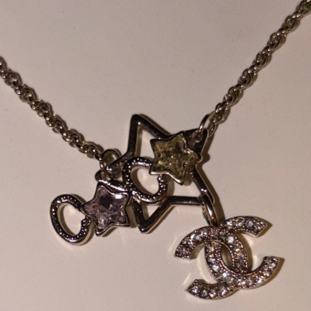 COCO gold crystal interlocking CC Star chain necklace - Picture 4 of 9